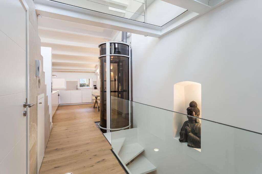 Lejlighed Designer Loft With Terrace In Prime Location