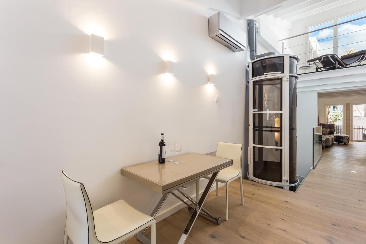 Designer Loft With Terrace In Prime Location Lejlighed *